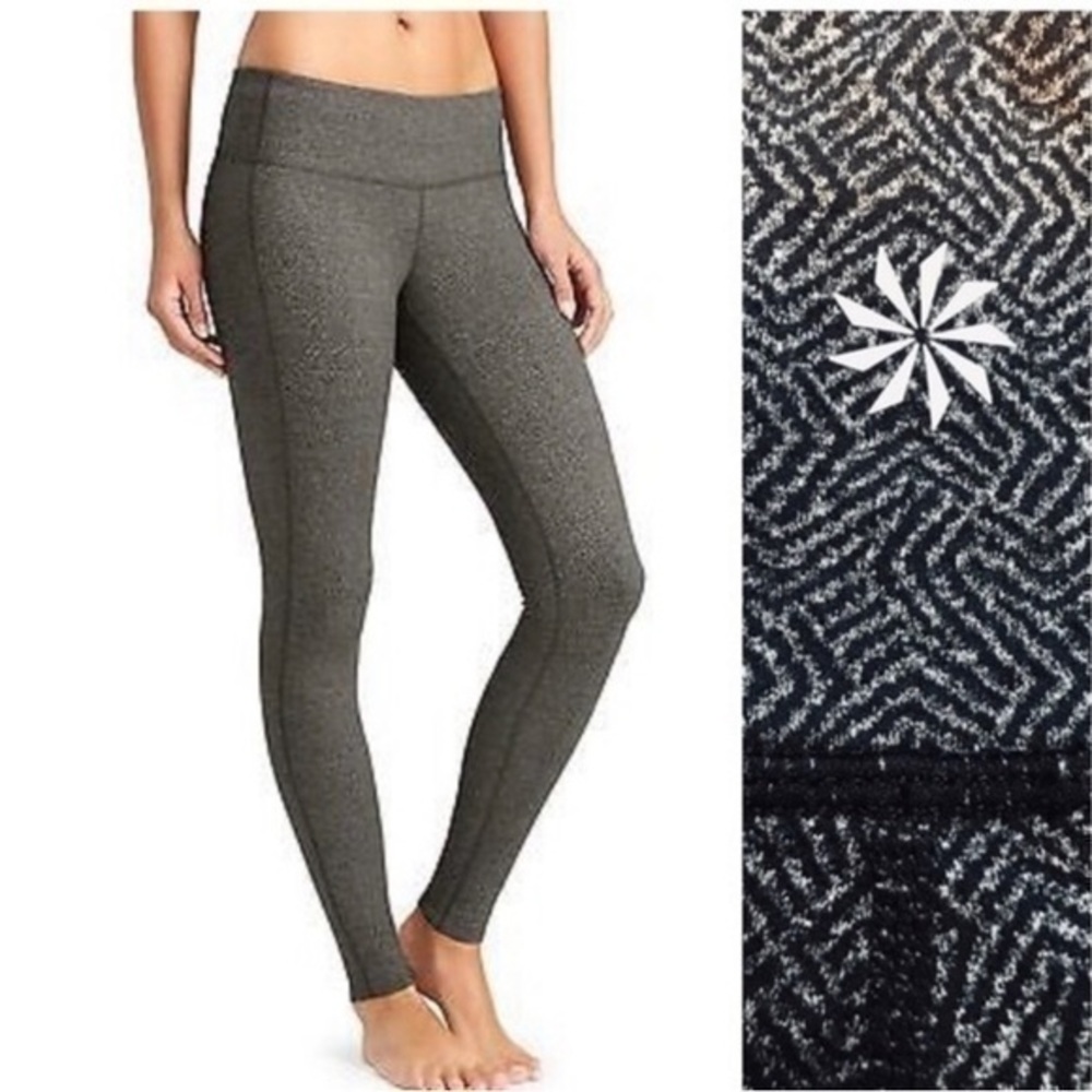 Athleta Chaturanga Leggings Black Gray Swirl Style# 721826 Women’s size XS Small